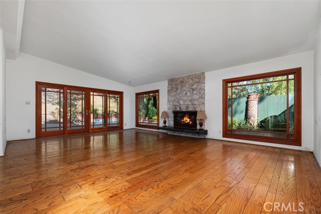 3635 Royal Woods photo 5