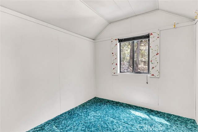 25405 Point Of Rocks Drive, Idyllwild CA: https://media.crmls.org/medias/a5d47461-f3e6-4a85-8b45-1f384a510805.jpg