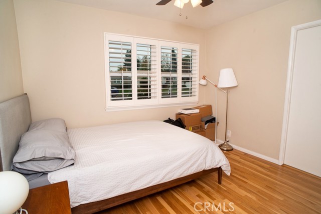 Detail Gallery Image 9 of 16 For 6458 Hanna Ave, Woodland Hills,  CA 91303 - 3 Beds | 3 Baths