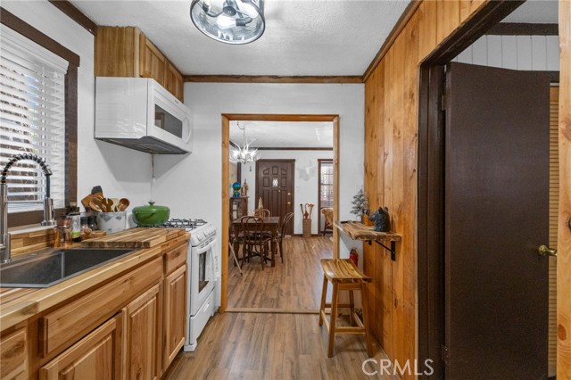 Detail Gallery Image 18 of 28 For 266 Victoria Ln, Sugarloaf,  CA 92386 - 1 Beds | 1/1 Baths