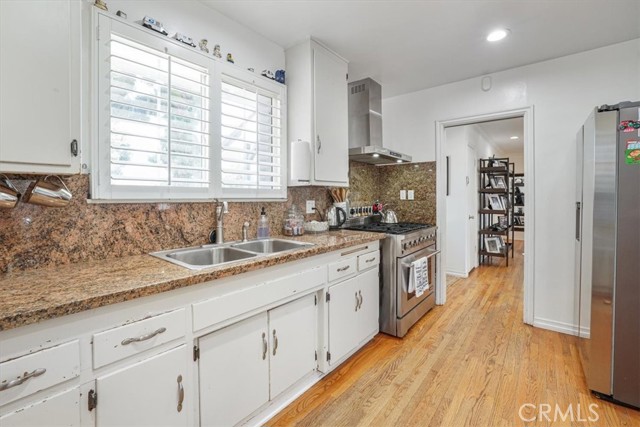 Detail Gallery Image 14 of 29 For 16038 Devonshire St, Granada Hills,  CA 91344 - 3 Beds | 2 Baths