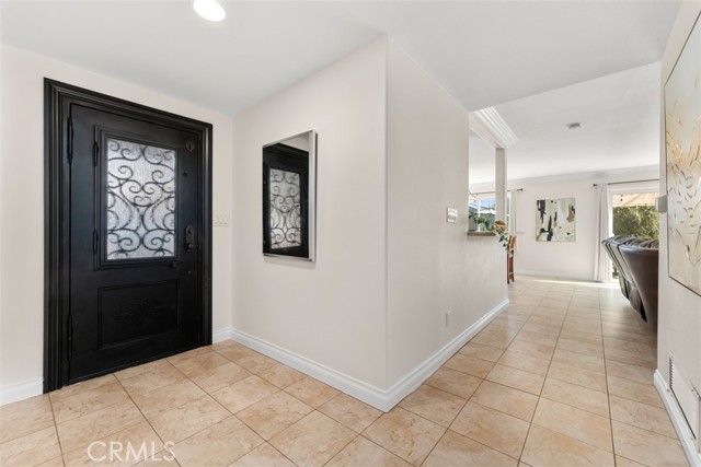 Detail Gallery Image 2 of 35 For 4672 Santa Fe St, Yorba Linda,  CA 92886 - 5 Beds | 2/1 Baths