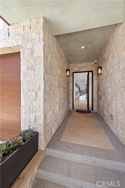 Detail Gallery Image 60 of 64 For 2340 Crestview Dr, Laguna Beach,  CA 92651 - 4 Beds | 5/1 Baths