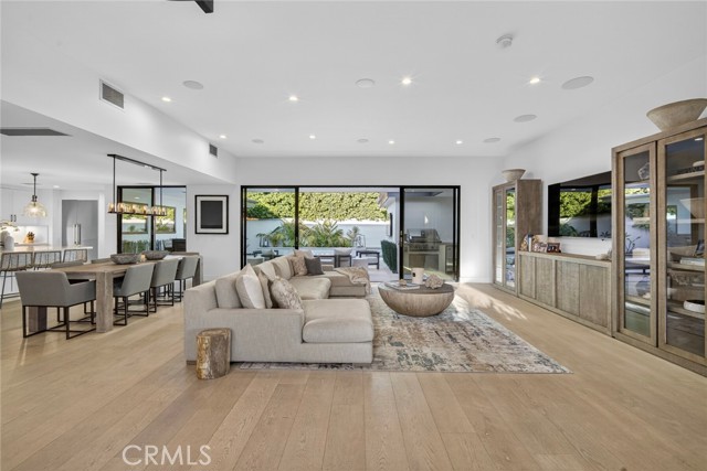 Detail Gallery Image 15 of 33 For 17 Monarch Bay, Dana Point,  CA 92629 - 4 Beds | 3/1 Baths