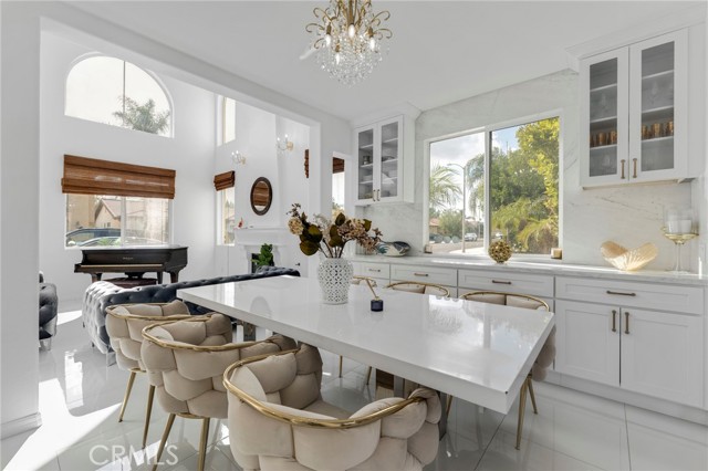 Detail Gallery Image 8 of 29 For 6997 Sale Ave, West Hills,  CA 91307 - 5 Beds | 3 Baths