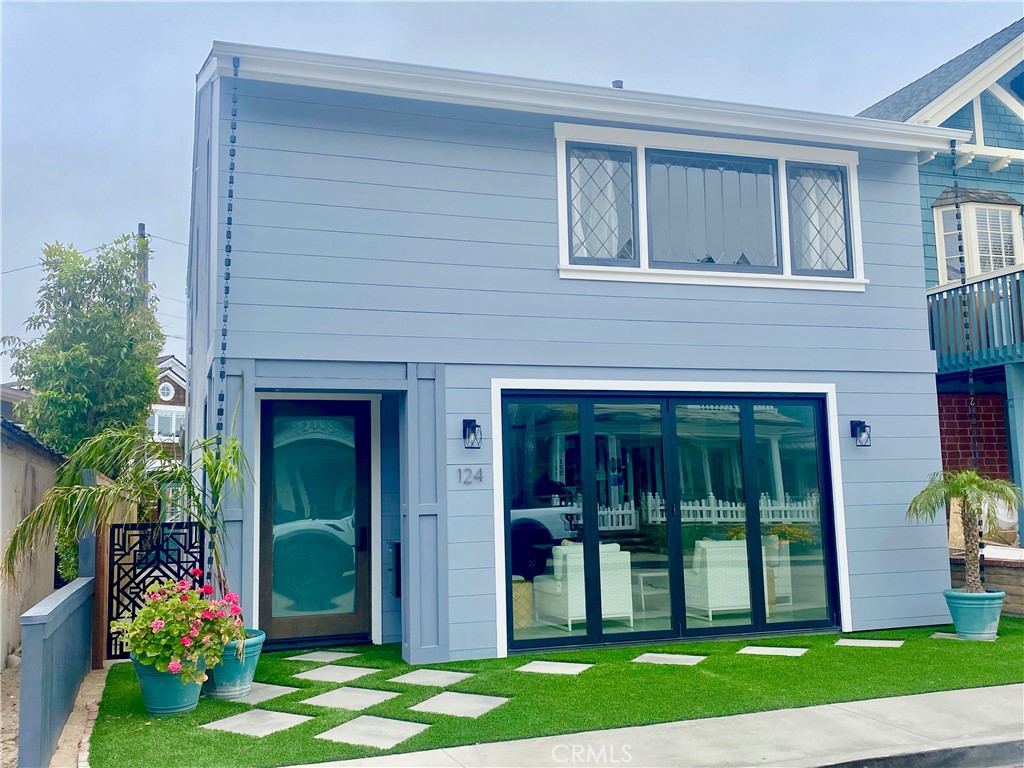 124 Turquoise Avenue, Newport Beach, CA 92662