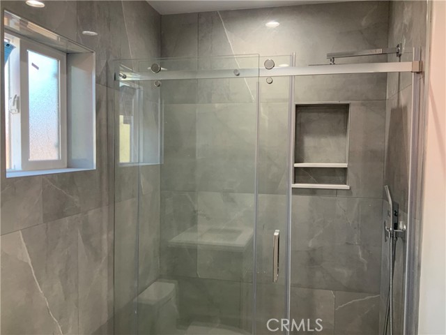 15330 Hart Street, Van Nuys CA: https://media.crmls.org/medias/a5d7f0cf-8422-480a-8574-f9141abb31c2.jpg