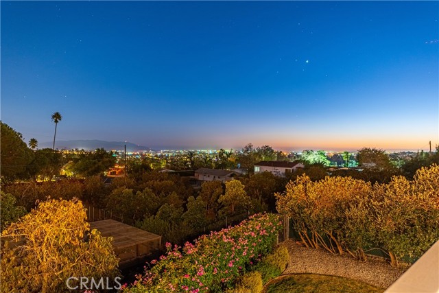 2102 Buena Vista Drive, Camarillo CA: https://media.crmls.org/medias/a5d92ad4-daa2-4a4c-af39-b7c85694f43a.jpg