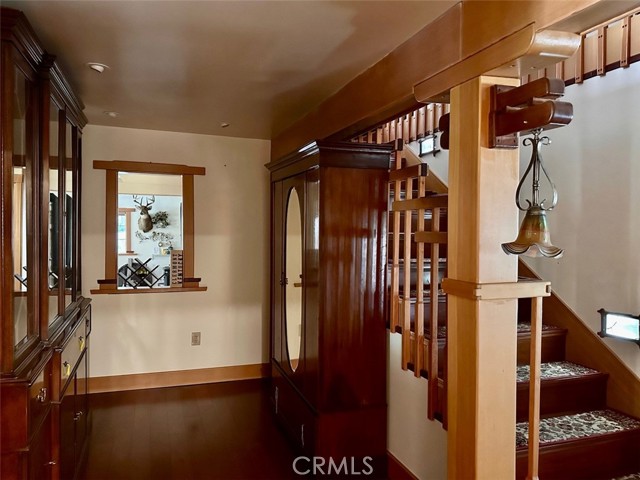 39722 Valley Of The Falls Drive, Forest Falls CA: https://media.crmls.org/medias/a5d9594d-c04d-40b4-bb57-00c3ab67966b.jpg