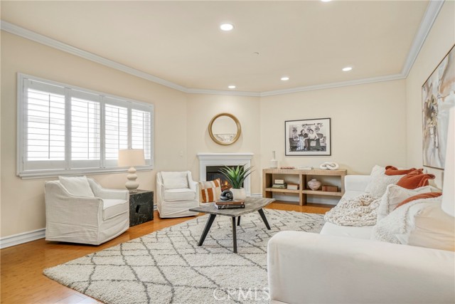 Front Image Thumbnail for CRSR25270284