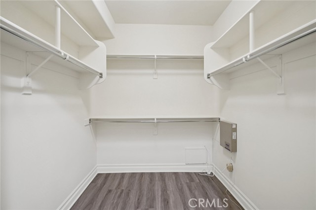 15206 Burbank Boulevard, Sherman Oaks CA: https://media.crmls.org/medias/a5db2efe-caa5-4e13-ac24-f0019a9fc7d2.jpg