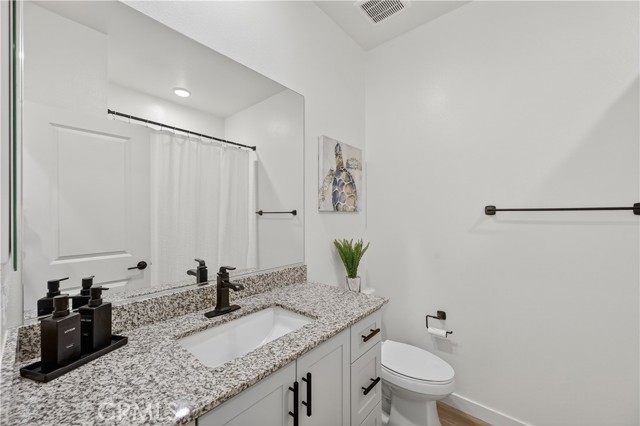 Detail Gallery Image 16 of 40 For 35164 Bergamot Cove, Fallbrook,  CA 92028 - 4 Beds | 3 Baths