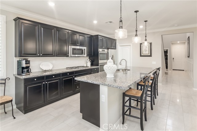 Detail Gallery Image 6 of 47 For 239 White Bark, Simi Valley,  CA 93065 - 4 Beds | 3 Baths