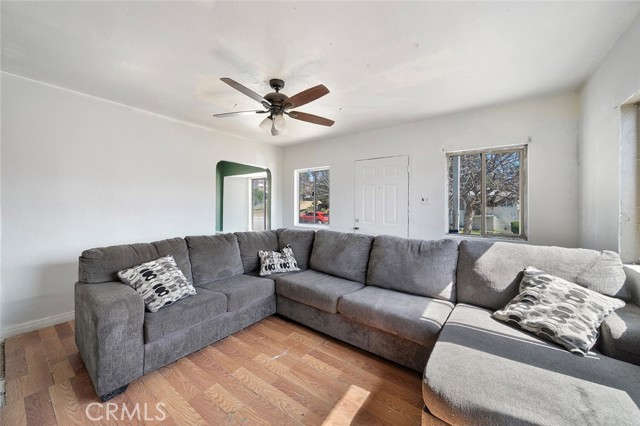 Detail Gallery Image 6 of 28 For 405 Lookout St, Lake Elsinore,  CA 92530 - 1 Beds | 1 Baths