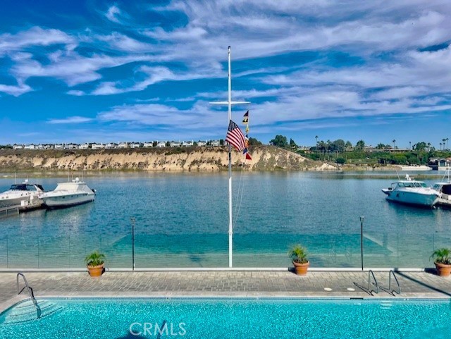 Detail Gallery Image 27 of 41 For 118 Yorktown, Newport Beach,  CA 92660 - 3 Beds | 2 Baths