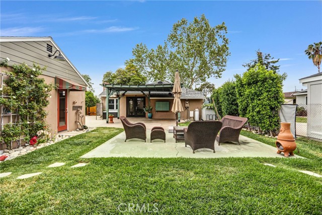 9827 Estrella Avenue, Temple City CA: https://media.crmls.org/medias/a5dbc960-41df-4e4c-a712-dd8858ec4d61.jpg
