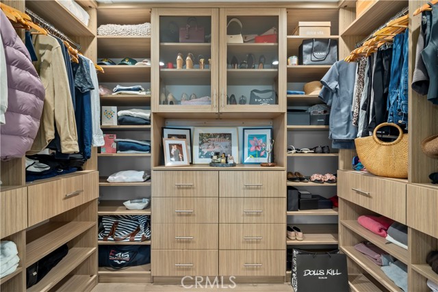 14157 Tiara Street, Sherman Oaks CA: https://media.crmls.org/medias/a5dc7030-ed0a-48f1-a9a2-f705834a5a34.jpg