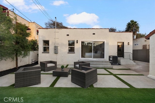 Detail Gallery Image 32 of 35 For 3905 Roxton Ave, Los Angeles,  CA 90008 - 3 Beds | 2 Baths