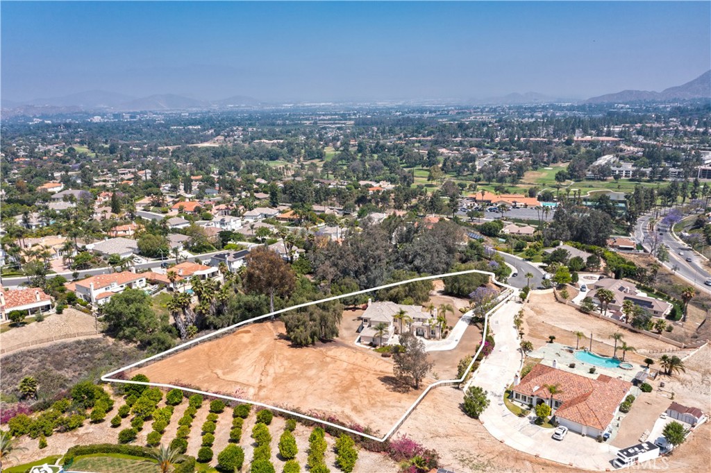 https://media.crmls.org/medias/a5dd2354-f09f-4d22-b7aa-d26ab9fd9ad6.jpg?preset=X-Large