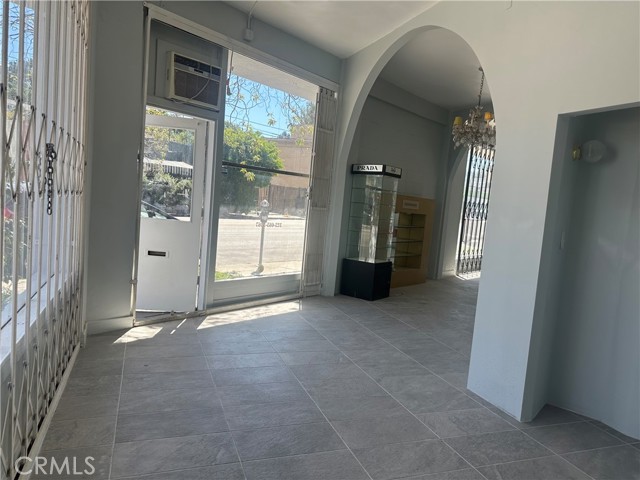  Commercial for Sale in Los Angeles, California