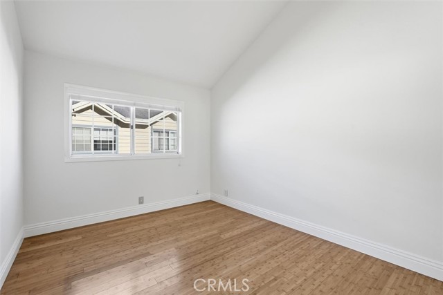 Detail Gallery Image 18 of 30 For 208 S Catalina Ave #C,  Redondo Beach,  CA 90277 - 3 Beds | 2/1 Baths