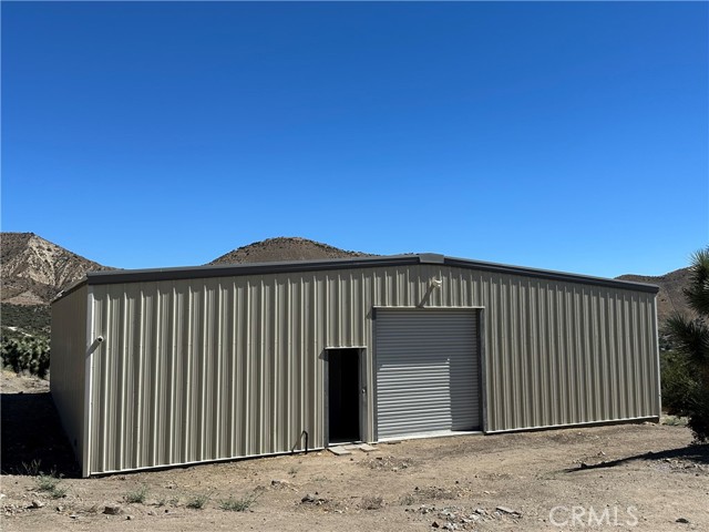 Detail Gallery Image 17 of 17 For 4426 Oil Well Rd, Phelan,  CA 92371 - 4 Beds | 2 Baths