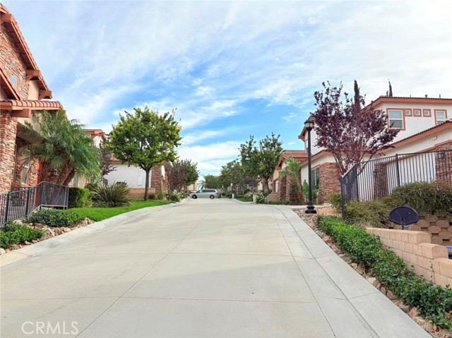 Detail Gallery Image 35 of 36 For 564 via Pueblo, Riverside,  CA 92507 - 3 Beds | 3/1 Baths