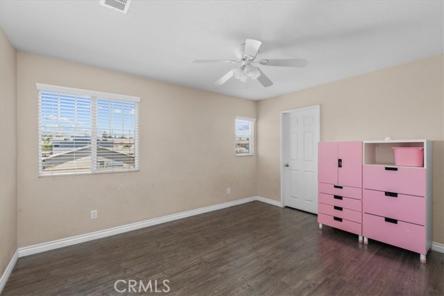 Detail Gallery Image 22 of 28 For 27109 Woodglen Ln, Moreno Valley,  CA 92555 - 4 Beds | 3 Baths