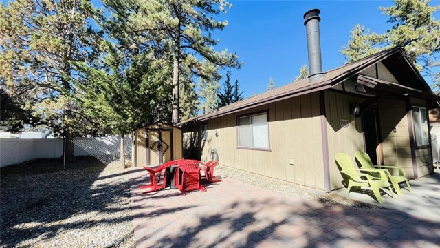 Detail Gallery Image 3 of 44 For 921 Wendy Ave, Big Bear City,  CA 92314 - 2 Beds | 2 Baths