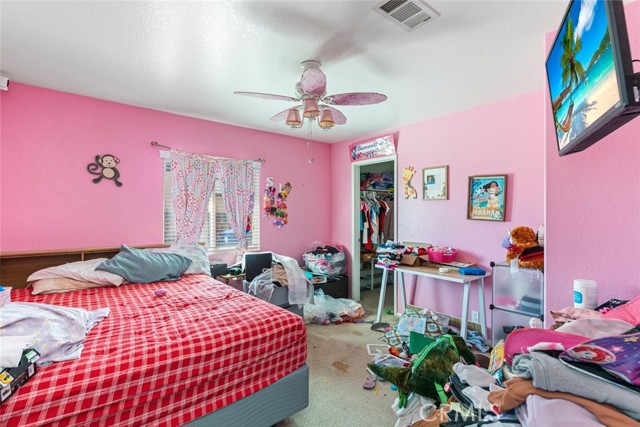 Detail Gallery Image 17 of 35 For 14193 Fresian, Apple Valley,  CA 92307 - 4 Beds | 3 Baths