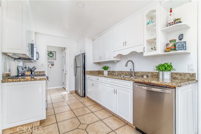 Detail Gallery Image 6 of 19 For 1521 W Cherry Ave, Lompoc,  CA 93436 - 3 Beds | 2 Baths