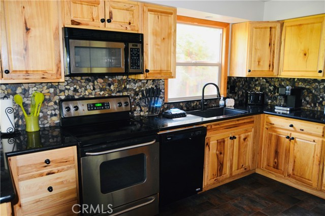 39162 Manzanita, Bass Lake CA: https://media.crmls.org/medias/a5e0b152-dd89-48f6-af90-5f63f493116b.jpg