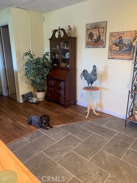 4401 Camelot Place, Bakersfield CA: https://media.crmls.org/medias/a5e101be-7e35-4a48-8711-47e9a10d8b10.jpg