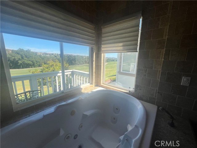 18 CASTLE PINES, Coto de Caza CA: https://media.crmls.org/medias/a5e15107-08cd-41a8-b779-7ba6f9dace38.jpg