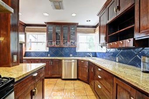 Detail Gallery Image 2 of 20 For 21314 Velicata St, Woodland Hills,  CA 91364 - 3 Beds | 2 Baths