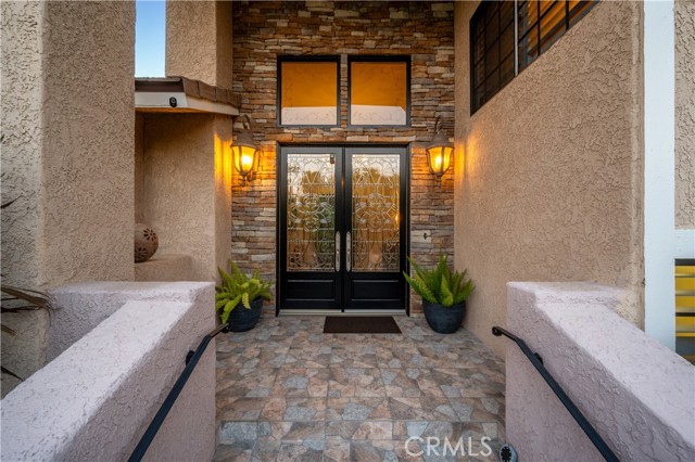 2565 Cliff Rd, Upland CA: https://media.crmls.org/medias/a5e1db69-6114-4607-9275-8634e61119c3.jpg