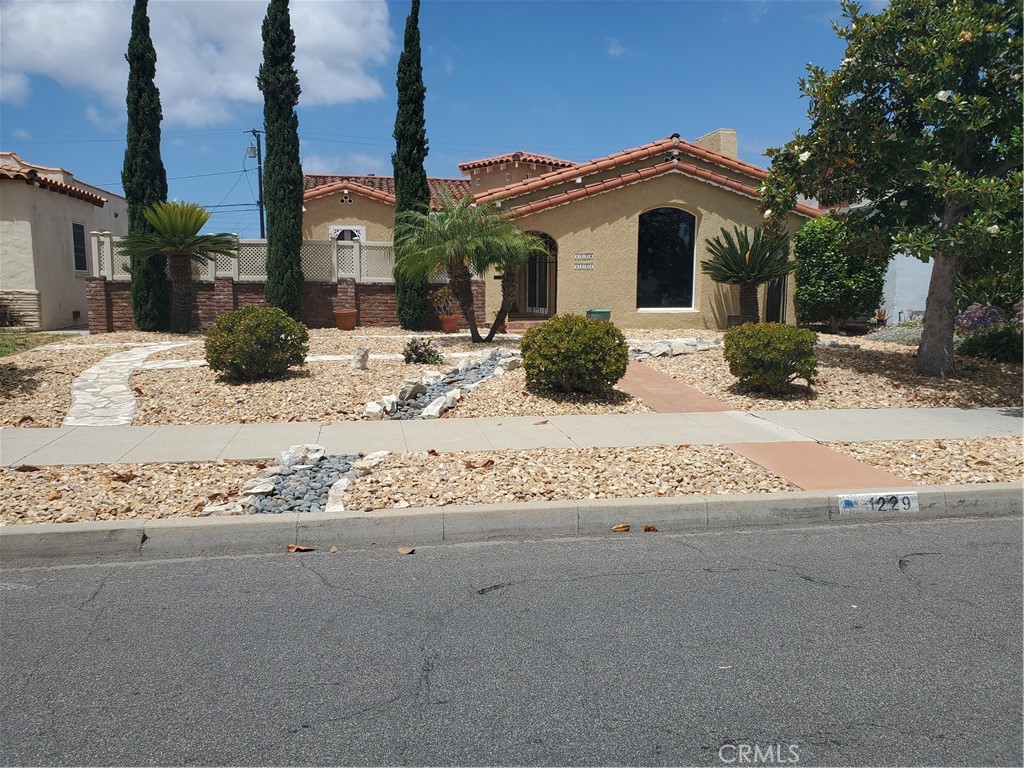 1229 Acacia