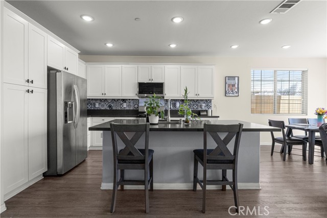 Detail Gallery Image 6 of 54 For 4961 S Monarch Pl, Ontario,  CA 91762 - 4 Beds | 3 Baths