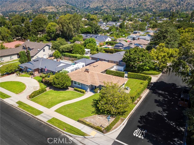 Image 35 of 38 For 883 Leadora Avenue