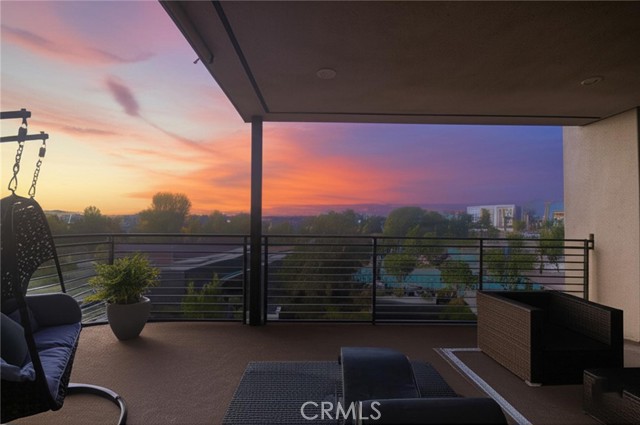 259 Chorus, Irvine CA: https://media.crmls.org/medias/a5e29cf9-3583-4c32-bb19-7ef804d0b9fb.jpg
