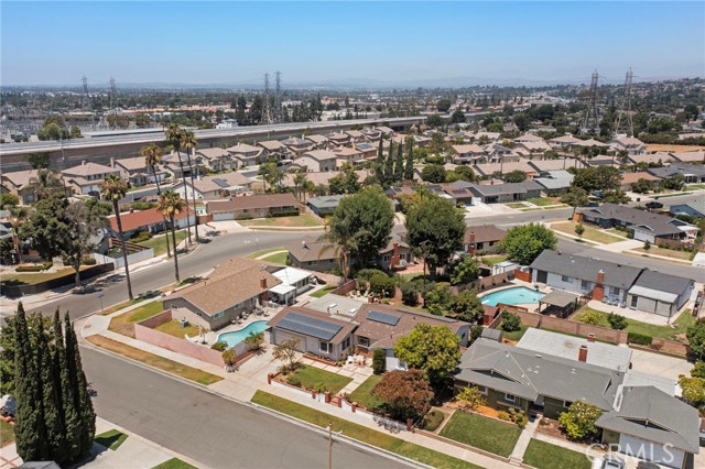 Detail Gallery Image 21 of 29 For 2217 E Parkside Ave, Orange,  CA 92867 - 4 Beds | 2 Baths