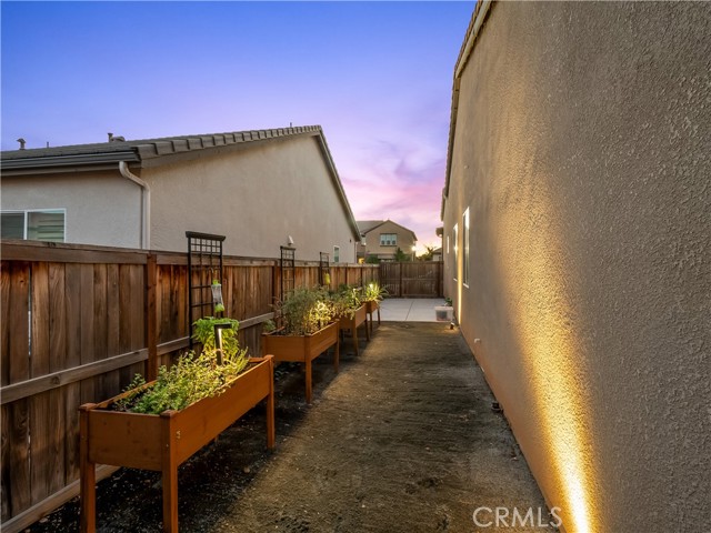 Detail Gallery Image 36 of 55 For 623 Forester Ln, Madera,  CA 93636 - 4 Beds | 3/1 Baths