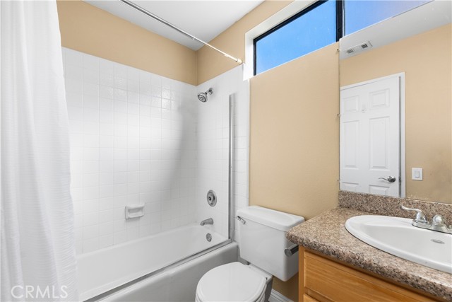 Detail Gallery Image 30 of 52 For 21054 Parthenia #11,  Canoga Park,  CA 91304 - 3 Beds | 3 Baths