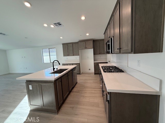 Detail Gallery Image 5 of 17 For 1523 Beacon Dr, Beaumont,  CA 92223 - 2 Beds | 2 Baths