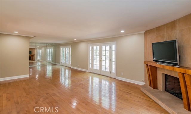 4602 Hurford Terrace, Encino CA: https://media.crmls.org/medias/a5e59c3b-1349-4ff2-87f0-a197ee6e3030.jpg