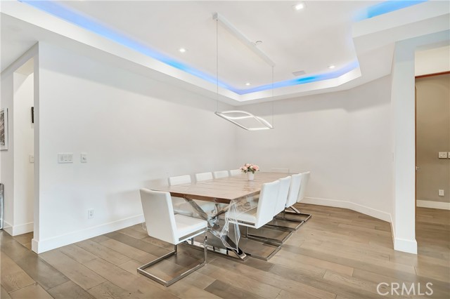 5622 Katherine, Sherman Oaks CA: https://media.crmls.org/medias/a5e601a3-60d7-445e-b9cf-3ad3d3670b92.jpg