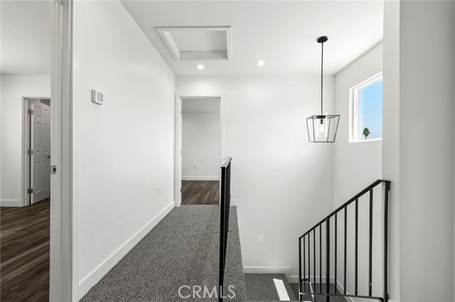 11062 Oneida Avenue, San Fernando CA: https://media.crmls.org/medias/a5e6af19-3f02-4e04-b225-e87aa1b2455b.jpg