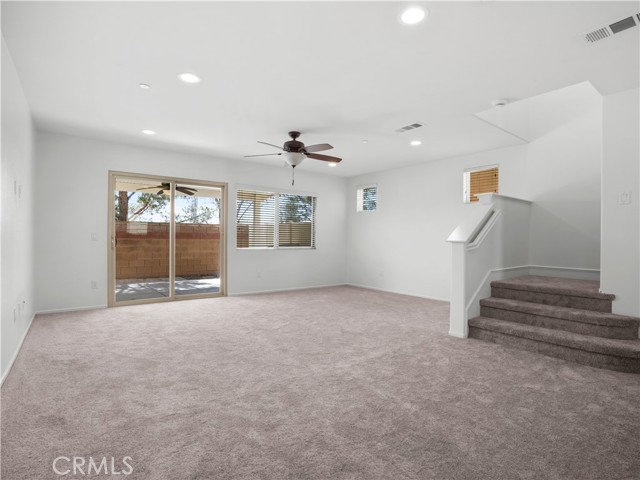 Detail Gallery Image 4 of 36 For 1377 Sunset #B,  Beaumont,  CA 92223 - 3 Beds | 2/1 Baths