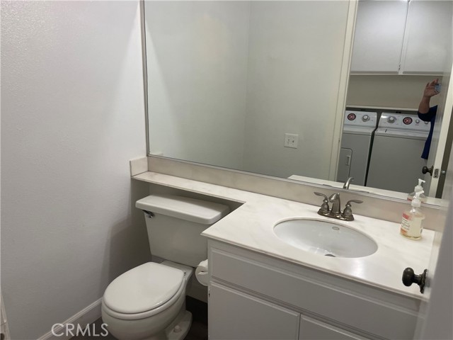 Detail Gallery Image 9 of 15 For 19003 Canyon Cir Dr, Lake Forest,  CA 92679 - 3 Beds | 2/1 Baths