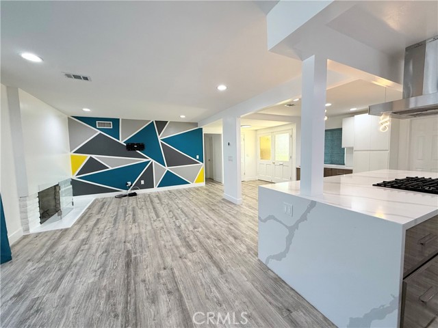 Detail Gallery Image 18 of 39 For 23233 Vanowen St, West Hills,  CA 91307 - 3 Beds | 2 Baths